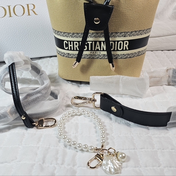 Dior Beautè VIP Crossbody Shoulder Bag NIB With All Accessories - Picture 10 of 16